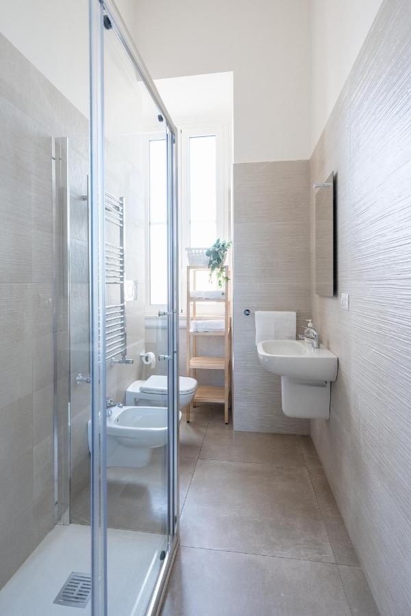 Lt Ateneo Apartament Bari